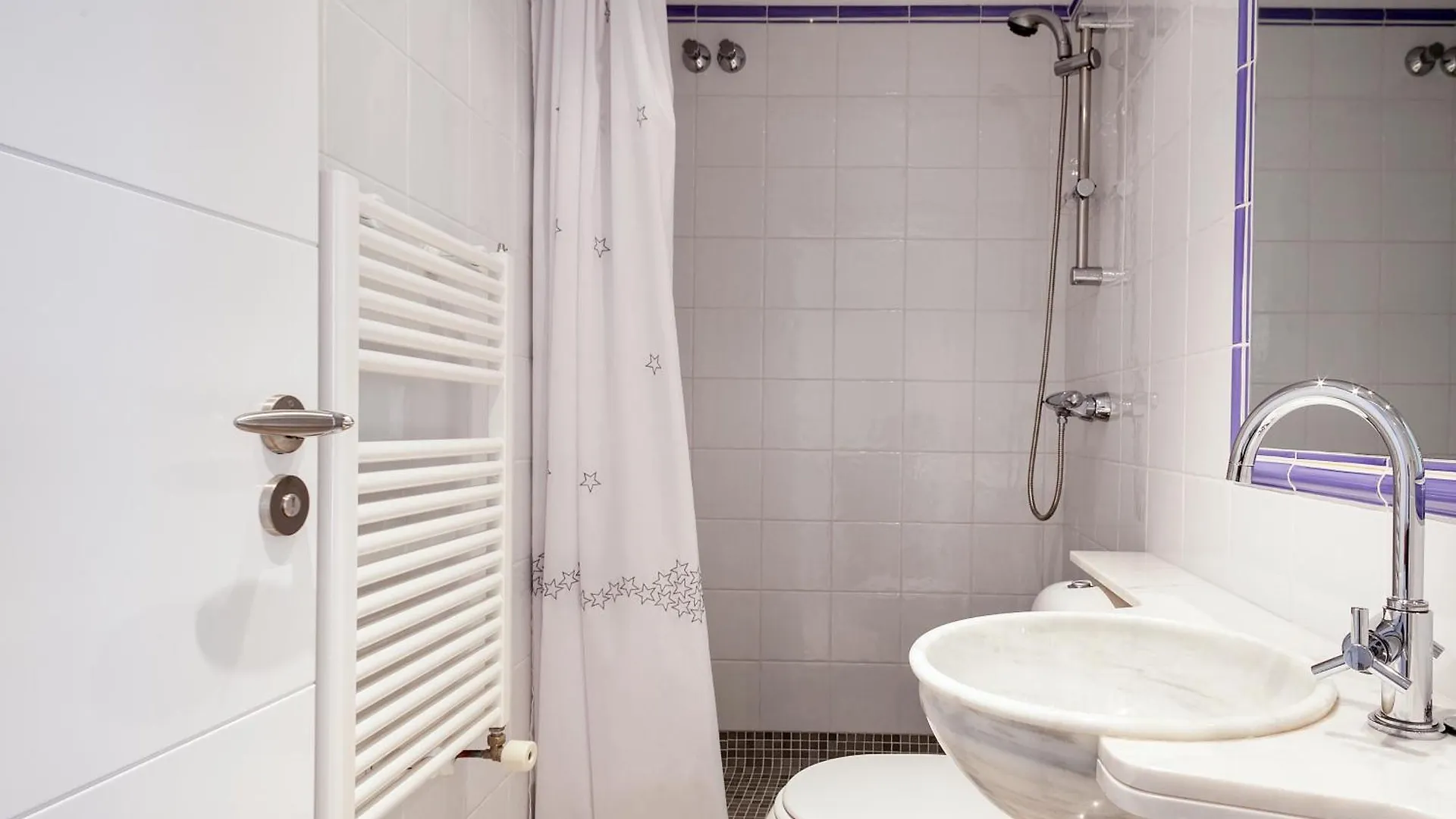 Apartamentos Sonido De Mar Roses Spain